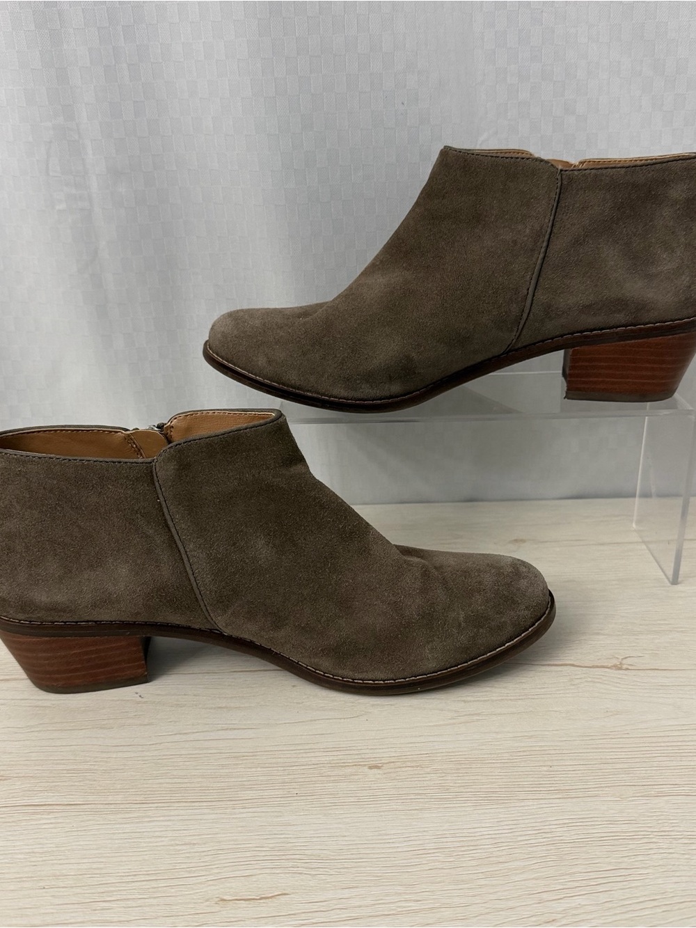 Vionic Serena Booties Women’s 9.5 Ankle Boot Brown Suede Tassel Zip Block Heel - Picture 11 of 12